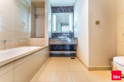Apartament në Business Bay, Dubai, Emiratet e Bashkuara Arabe 2 dhoma gjumi, 128.9 m2. № 669990 - Foto 14