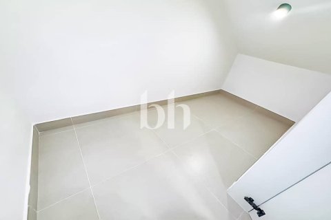Rekkehus til salgs i Tilal City, Sharjah, Emiratene 4 soverom, 246 kvm Nr. 642888 - Foto 30