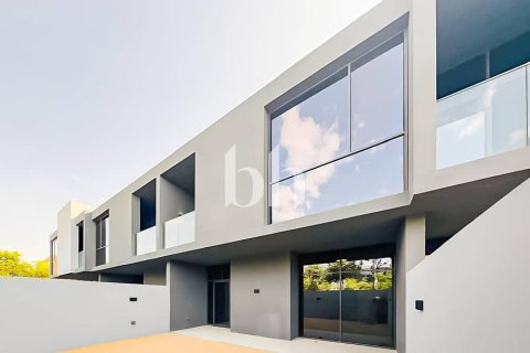 Casa urbana para venda em Tilal City, Sharjah, EAU 4 quartos, 246 m2 № 642888 - foto 14