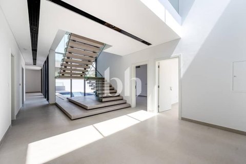 Villa para venda em Tilal City, Sharjah, EAU 5 quartos, 576 m2 № 642883 - foto 2