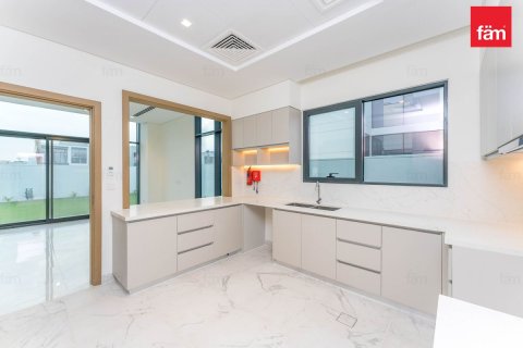 Vila u Al Furjan, Dubai, UAE 4 spavaćih soba, 567 m2 Br. 763043 - fotografija 3