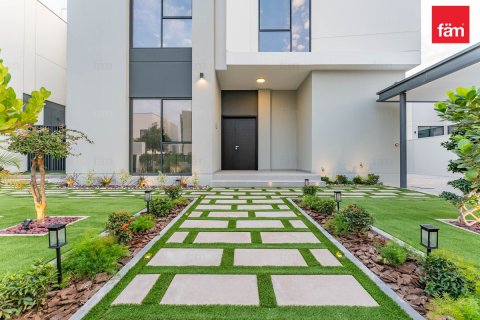 Vila u Al Furjan, Dubai, UAE 4 spavaćih soba, 567 m2 Br. 763043 - fotografija 14