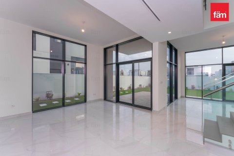 Vila v Al Furjan, Dubai, SAE 4 ložnice, 567 m² Č.: 763043