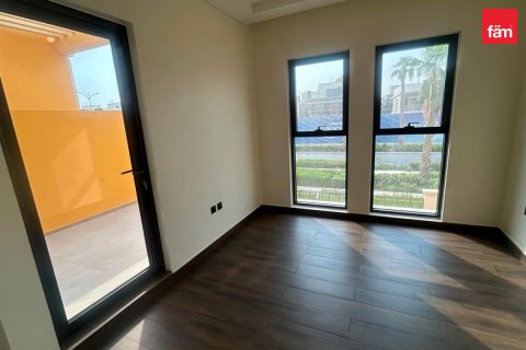 Vila u Dubai, UAE 4 spavaćih soba, 144 m2 Br. 763044 - fotografija 3