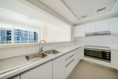 Apartament de închiriat în Jumeirah Beach Residence, Dubai, EAU 2 dormitoare, 158.30671200 mp. №741577 - poză 18