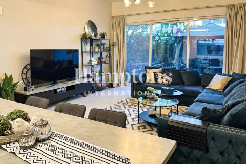 Casa urbana para arrendamento em Mudon, Dubai, EAU 3 quartos, 179.99956250 m2 № 741579 - foto 7