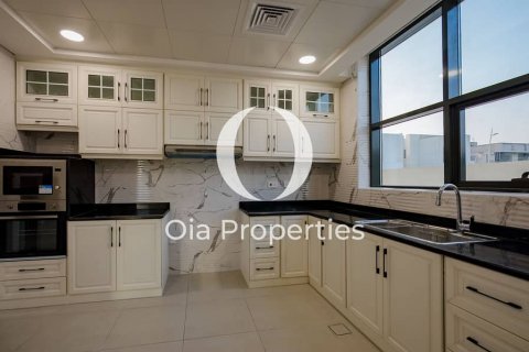 Vilă de vânzare în Yas Island, Abu Dhabi, EAU 5 dormitoare, 400 mp.  №644528 - poză 15