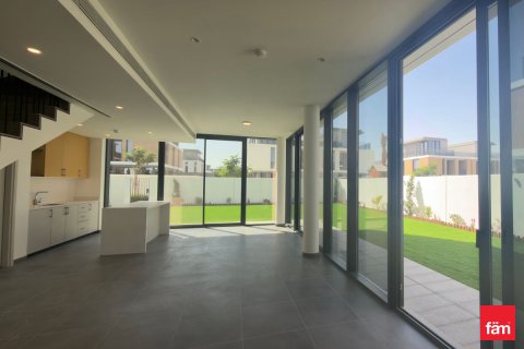 Вилла Дубай, БАӘ-да 4 жатын бөлмелер, 389.9 м² № 686095 - фото 18