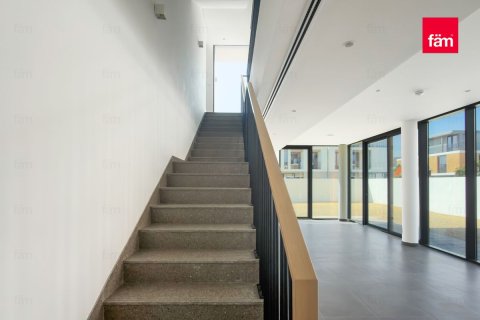 Villa zur Miete in Dubai, VAE 4 Schlafzimmer, 389.9 m2 Nr. 686095 - Foto 13