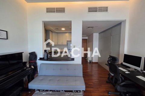 Apartment in Discovery Gardens, Dubai, UAE 1 room, 45 sq.m. № 728250 - photo 14