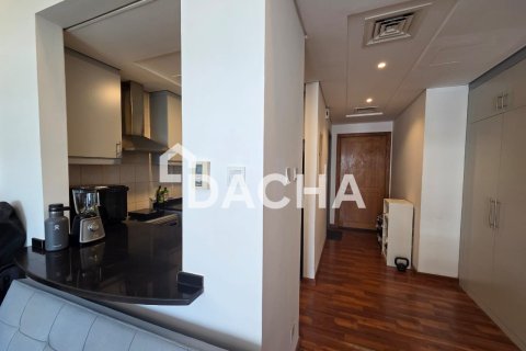 Apartment in Discovery Gardens, Dubai, UAE 1 room, 45 sq.m. № 728250 - photo 12