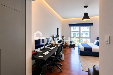 Apartment in Discovery Gardens, Dubai, UAE 1 room, 45 sq.m. № 728250 - photo 4