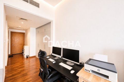 Apartment in Discovery Gardens, Dubai, UAE 1 room, 45 sq.m. № 728250 - photo 11