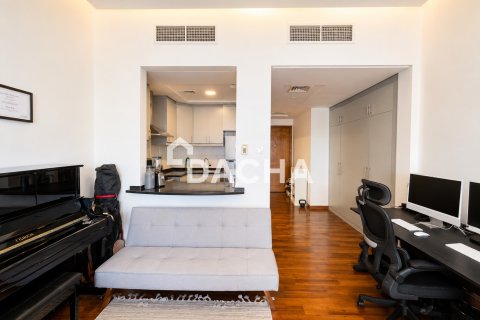 Apartment in Discovery Gardens, Dubai, UAE 1 room, 45 sq.m. № 728250 - photo 15