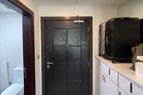 Apartment til salg i Dubai, UAE 1 soveværelse, 71 kvm № 728894 - foto 11
