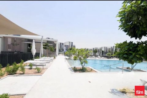 Dubai, BAE’de kiralık townhouse 3 yatak odası, 176.8 m&sup2; No 635755 - fotoğraf 14