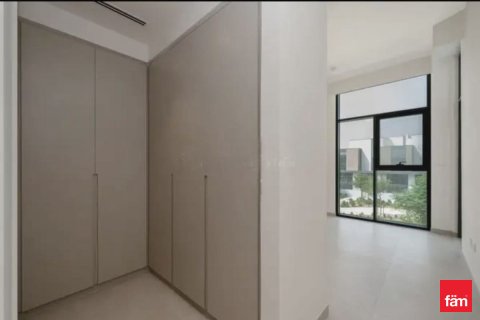 Dubai, BAE’de kiralık townhouse 3 yatak odası, 176.8 m&sup2; No 635755 - fotoğraf 9