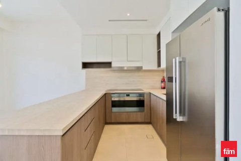 Dubai, BAE’de kiralık townhouse 3 yatak odası, 176.8 m&sup2; No 635755 - fotoğraf 8