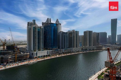 Huoneisto Business Bay, Dubai, Arabiemiraatit 2 makuuhuonetta, 134.1 m2 № 635750 - kuva 23