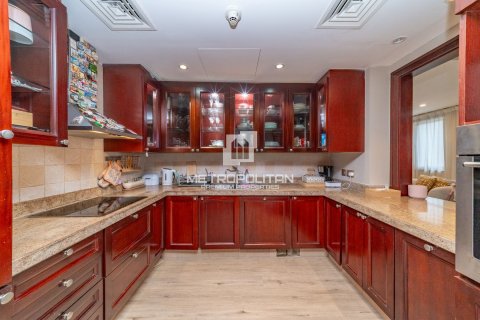 דירה למכירה ב Old Town, Dubai, איחוד האמירויות 2 חדרי שינה, 131 מ"ר, מספר 665217 - תמונה 9