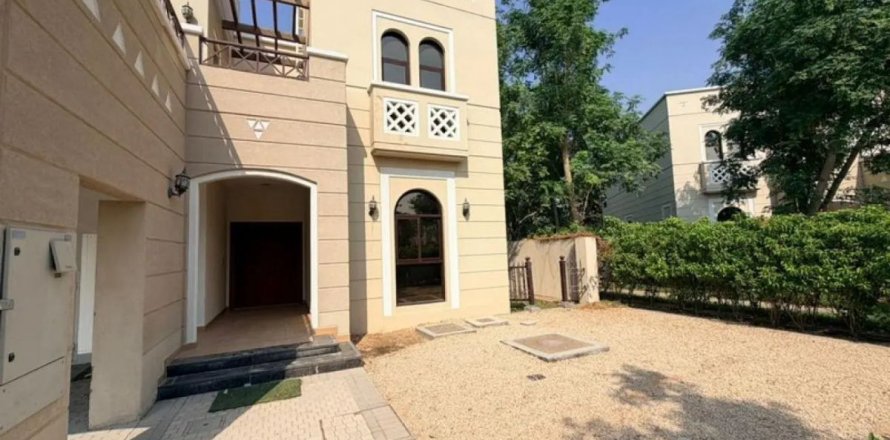 Villa Dubaijā, AAE 4 istabas, 399.8 m2 Nr. 726002