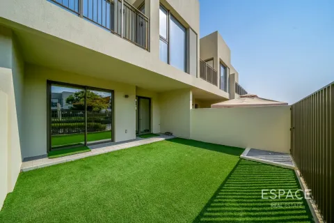 Townhouse de vânzare în Dubai South (Dubai World Central), Dubai, EAU 3 dormitoare, 181 mp.  №649689 - poză 1