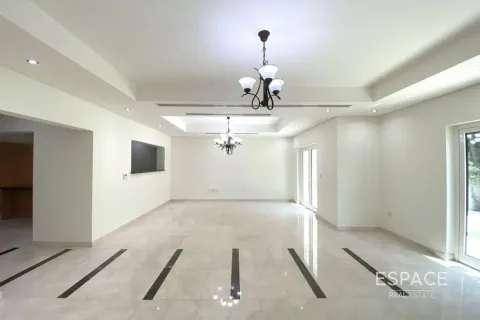 Kamienica na sprzedaż w Al Furjan, Dubai, ZEA 3 sypialnie, 301 mkw., nr 649686 - zdjęcie 3