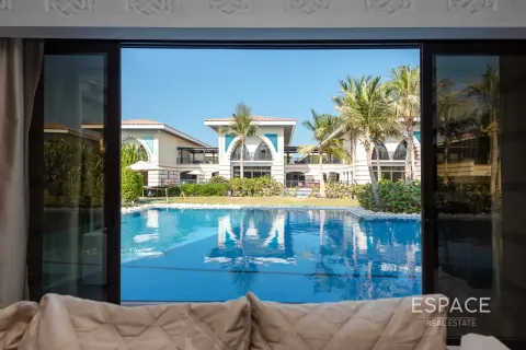 Villa till försäljning i Palm Jumeirah, Dubai, UAE 4 sovrum, 581 kvm Nr. 649687 - fotografi 14
