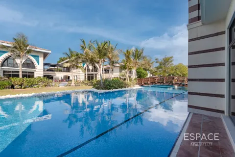 Vila di Palm Jumeirah, Dubai, UEA 4 kamar tidur, 581 m2 nomor 649687 - foto 18