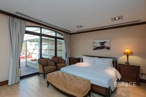 Vila di Palm Jumeirah, Dubai, UEA 4 kamar tidur, 581 m2 nomor 649687 - foto 13