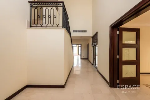 Villa Palm Jumeirah, Dubaijā, AAE 4 istabas, 657 m2 Nr. 649690 - attēls 11