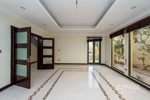 Villa Palm Jumeirah, Dubaijā, AAE 4 istabas, 657 m2 Nr. 649690 - attēls 5