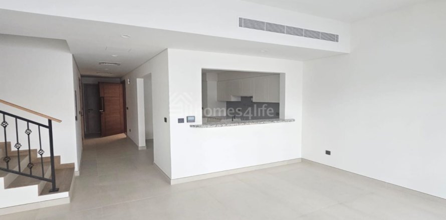 阿联酋 Dubai Damac Lagoons 联排别墅  4 卧, 145 平方米 , 编号 719279