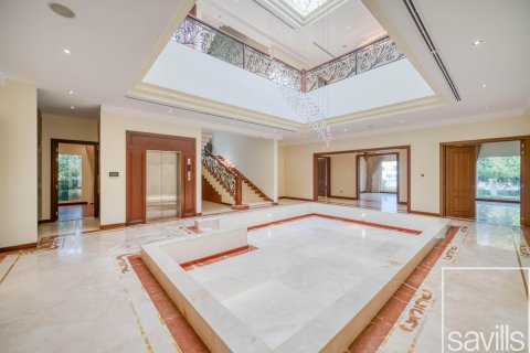 Emirates Hills、Dubai、UAE にあるヴィラの賃貸物件 7ベッドルーム、1498.9 m2、No753539 - 写真 3