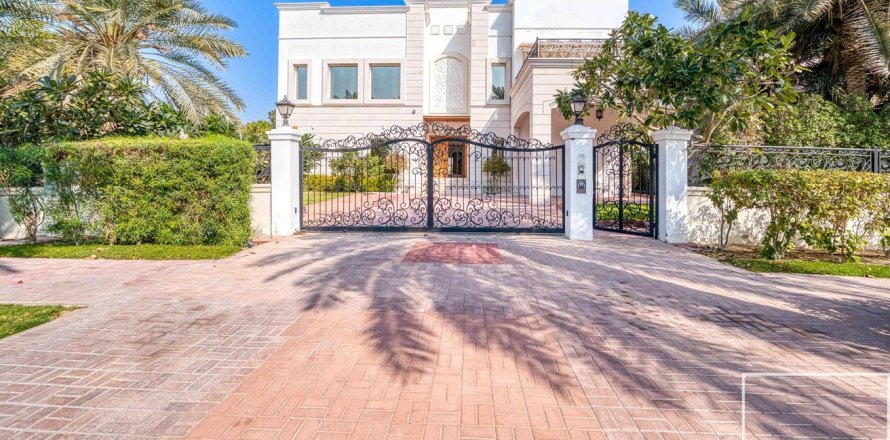 Emirates Hills、Dubai、UAEにあるヴィラ 7ベッドルーム、1498.9 m2 No753539