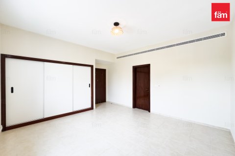 Villa en alquiler en Dubai, EAU 4 dormitorios, 954.8 m2 № 705891 - foto 13