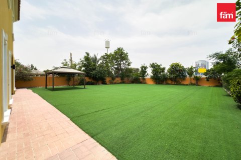 Villa en alquiler en Dubai, EAU 4 dormitorios, 954.8 m2 № 705891 - foto 20