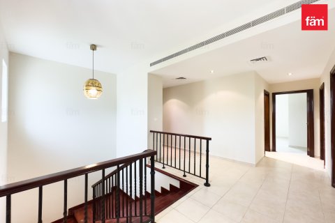 Villa en alquiler en Dubai, EAU 4 dormitorios, 954.8 m2 № 705891 - foto 10