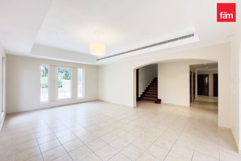 Villa en alquiler en Dubai, EAU 4 dormitorios, 954.8 m2 № 705891 - foto 5