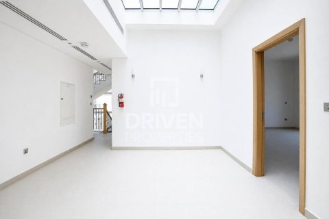 Вилла Jumeirah Park, Дубай, БАӘ-да 3 жатын бөлмелер, 535.96 м² № 756997 - фото 7