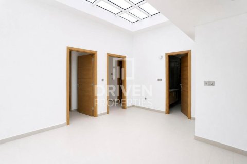 Вилла Jumeirah Park, Дубай, БАӘ-да 3 жатын бөлмелер, 535.96 м² № 756997 - фото 9