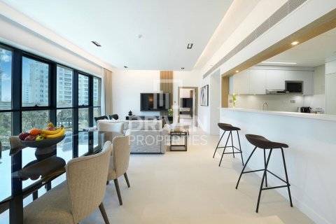Palm Jumeirah, Dubai, UAE의 임대용 아파트 침실 2개, 165.65제곱미터 번호 757001 - 사진 2