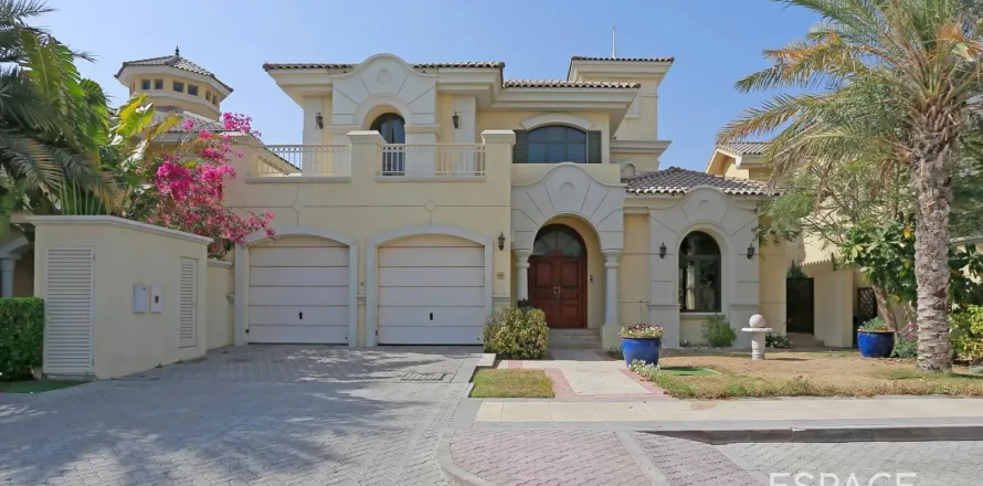 Villa in Palm Jumeirah, Dubai, VAE 4 slaapkamers, 465 vr.m. nr 649696