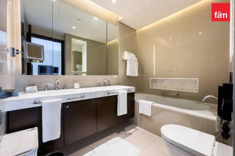 Downtown Dubai (Downtown Burj Dubai)、Dubai、UAE にあるマンションの賃貸物件 2ベッドルーム、134.9 m2、No736996 - 写真 16