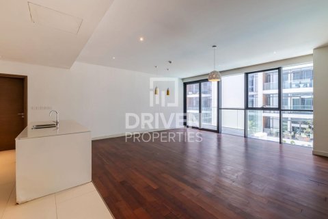 Apartment in City Walk, Dubai, UAE 2 bedrooms, 170.29 sq.m. № 755912 - photo 1