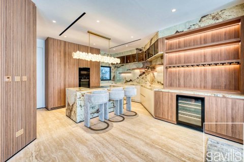 Villa in Palm Jumeirah, Dubai, UAE 5 bedrooms, 657.85 sq.m. № 747586 - photo 2