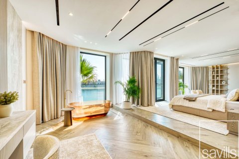 Villa in Palm Jumeirah, Dubai, UAE 5 bedrooms, 657.85 sq.m. № 747586 - photo 12