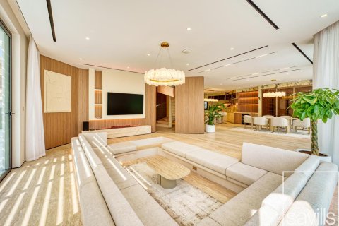 Villa in Palm Jumeirah, Dubai, UAE 5 bedrooms, 657.85 sq.m. № 747586 - photo 5