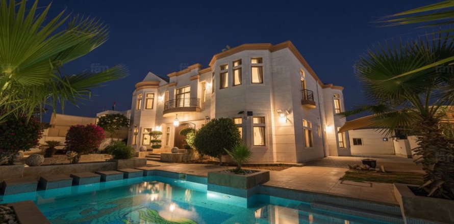Villa i Al Barsha, Dubai, UAE 6 soveværelser, 1412.1 kvm № 714324