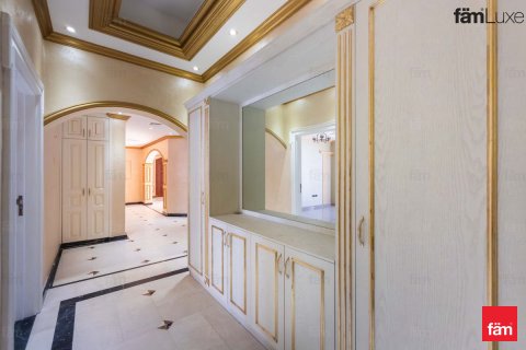 Villa til leje i Al Barsha, Dubai, UAE 6 soveværelser, 1412.1 kvm № 714324 - foto 19